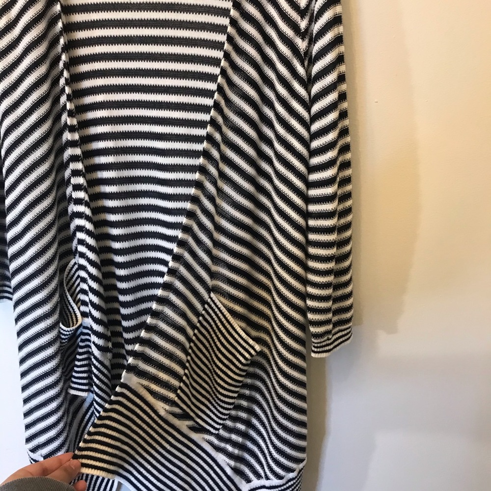 The Limited Black and White Striped Cardigan - Picture 3 of 10